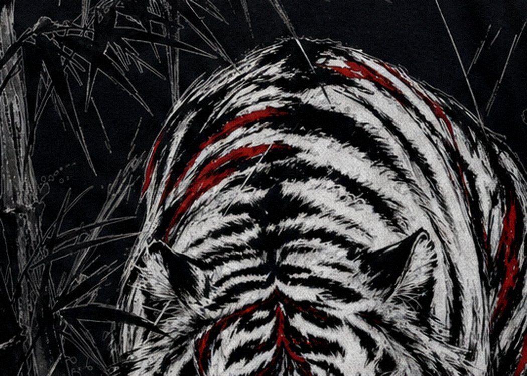 Red war-stripe detail